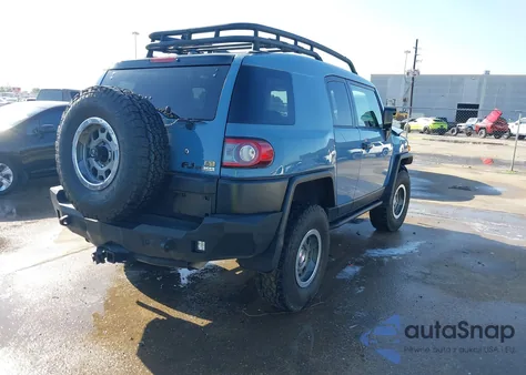 2014 Toyota Fj Cruiser z USA, uszkodzony, nr VIN JTEBU4BF3EK198280